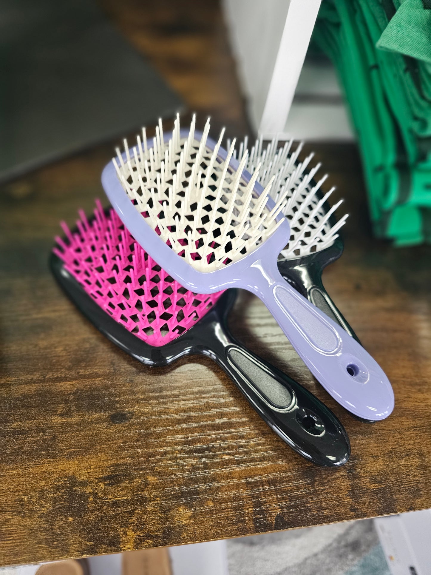 TIK TOK DETANGLING HAIR MASSAGE COMB BRUSH