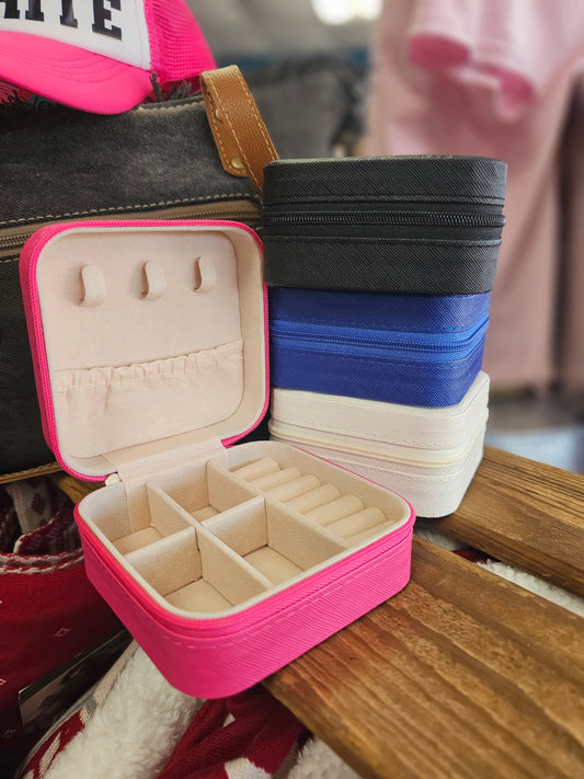 Monochromatic Leather Jewelry Box