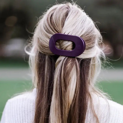 Flat Round Clip |  Burgundy Bliss